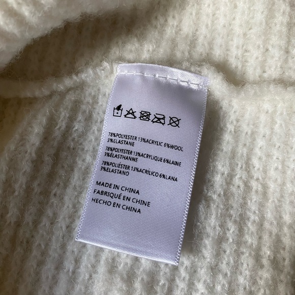 NWT Off-White Knit Twisted front infinity wrap, shawl, scarf Maeve Anthropologie - Picture 4 of 7